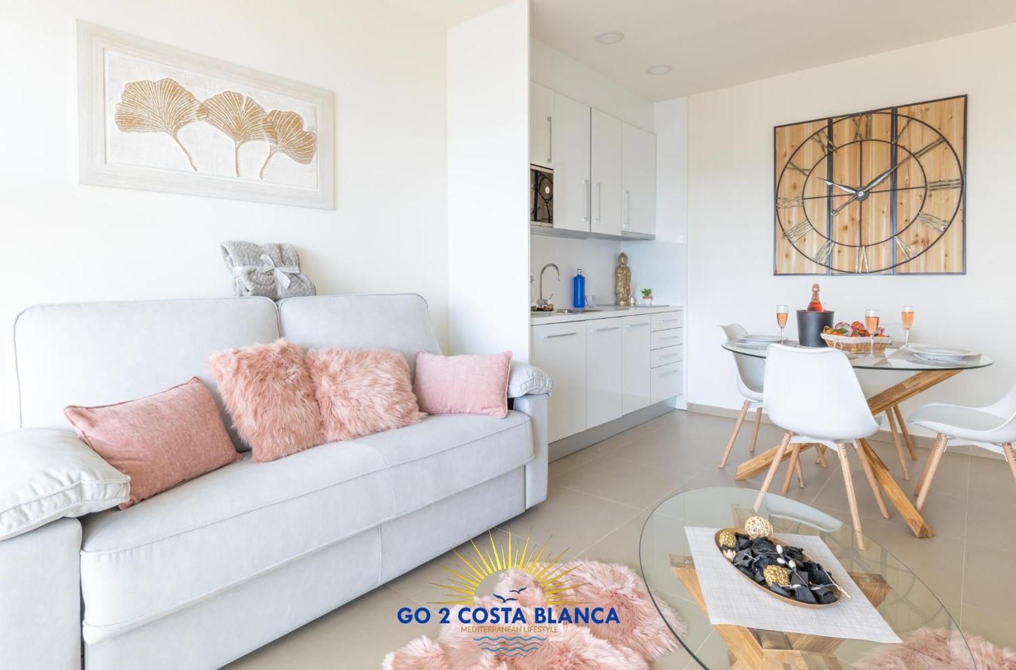 Intempo Luxury Sky & Spa By Kitti Apartment *