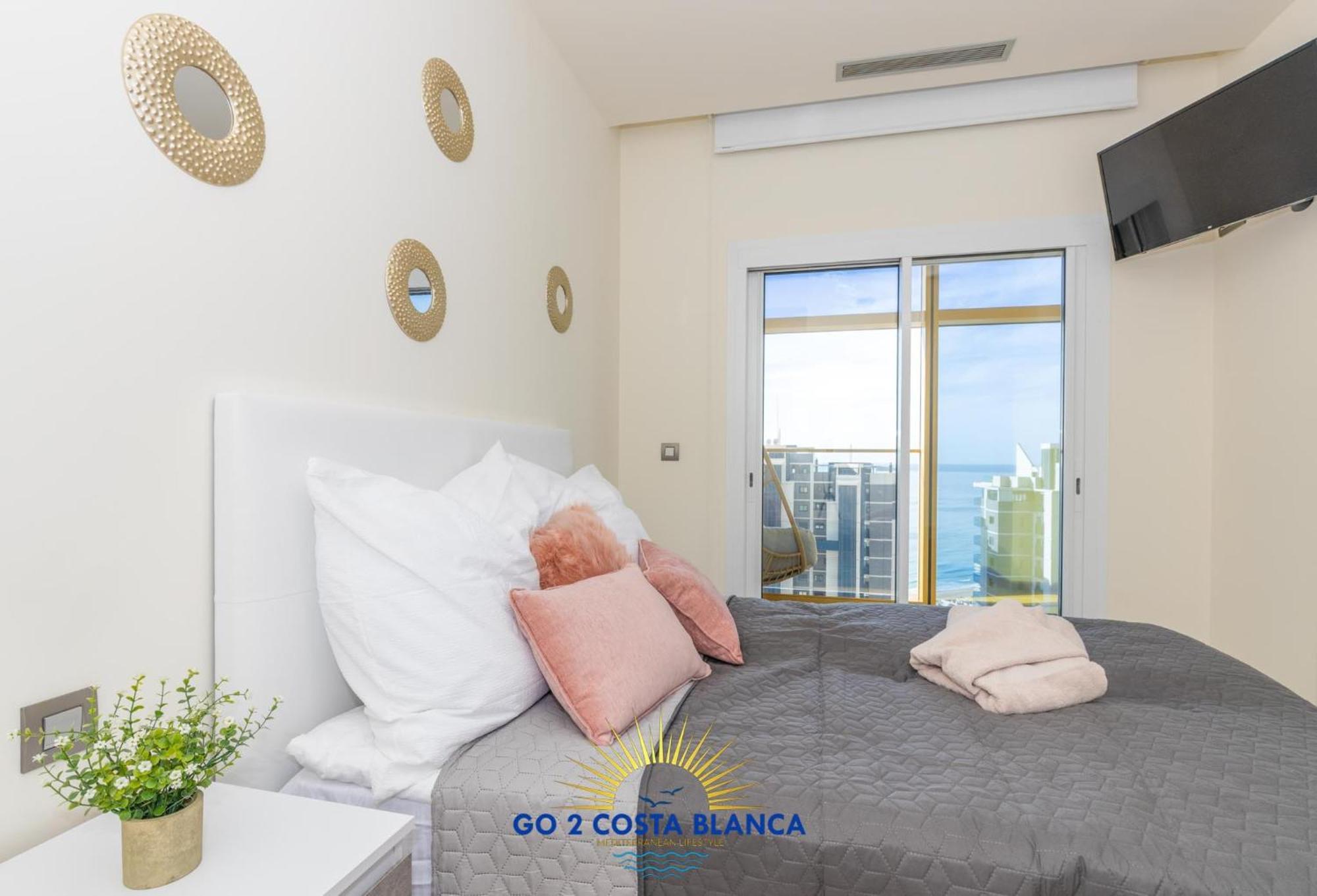 Intempo Luxury Sky & Spa By Kitti * Benidorm