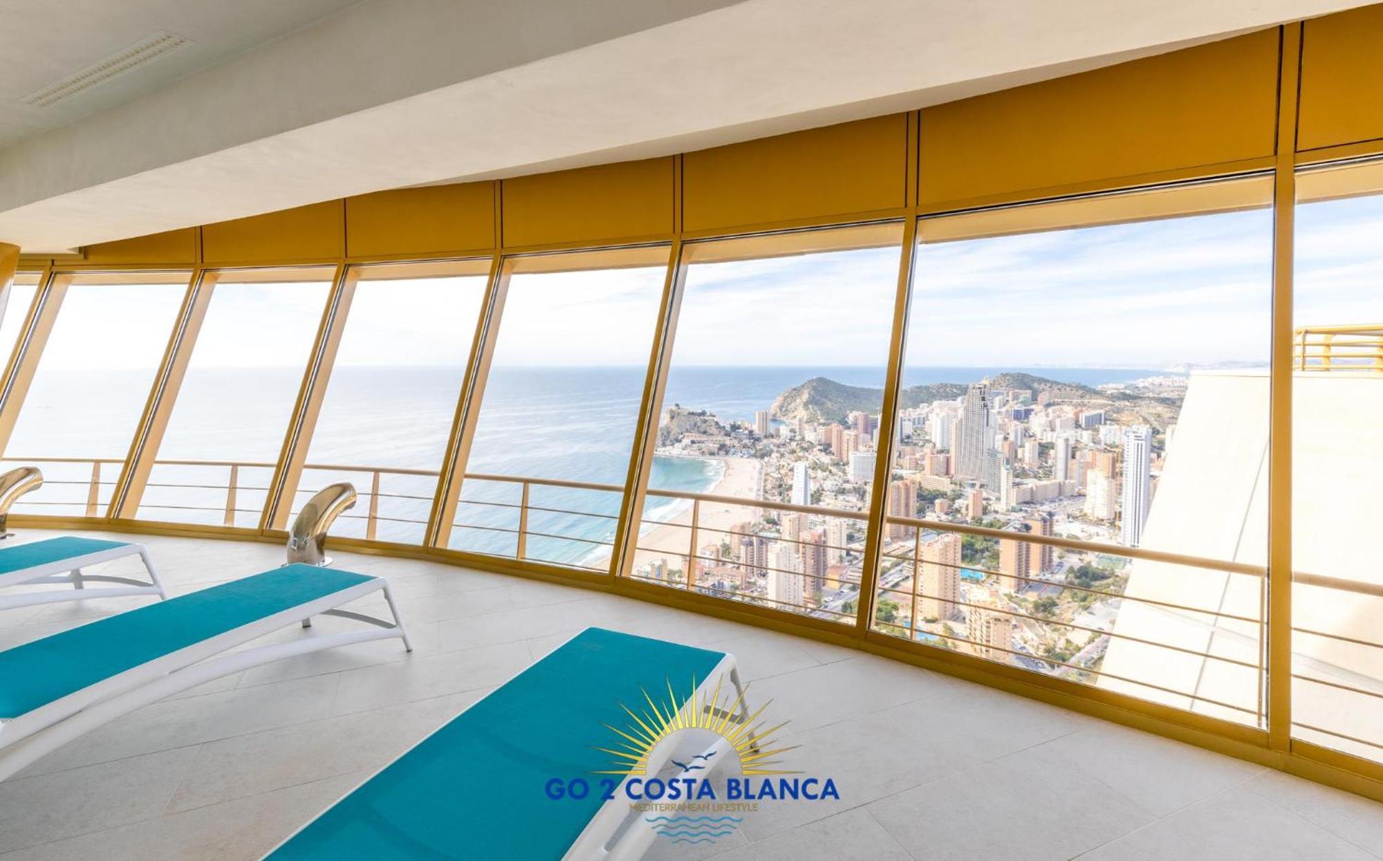 Intempo Luxury Sky & Spa By Kitti Appartement